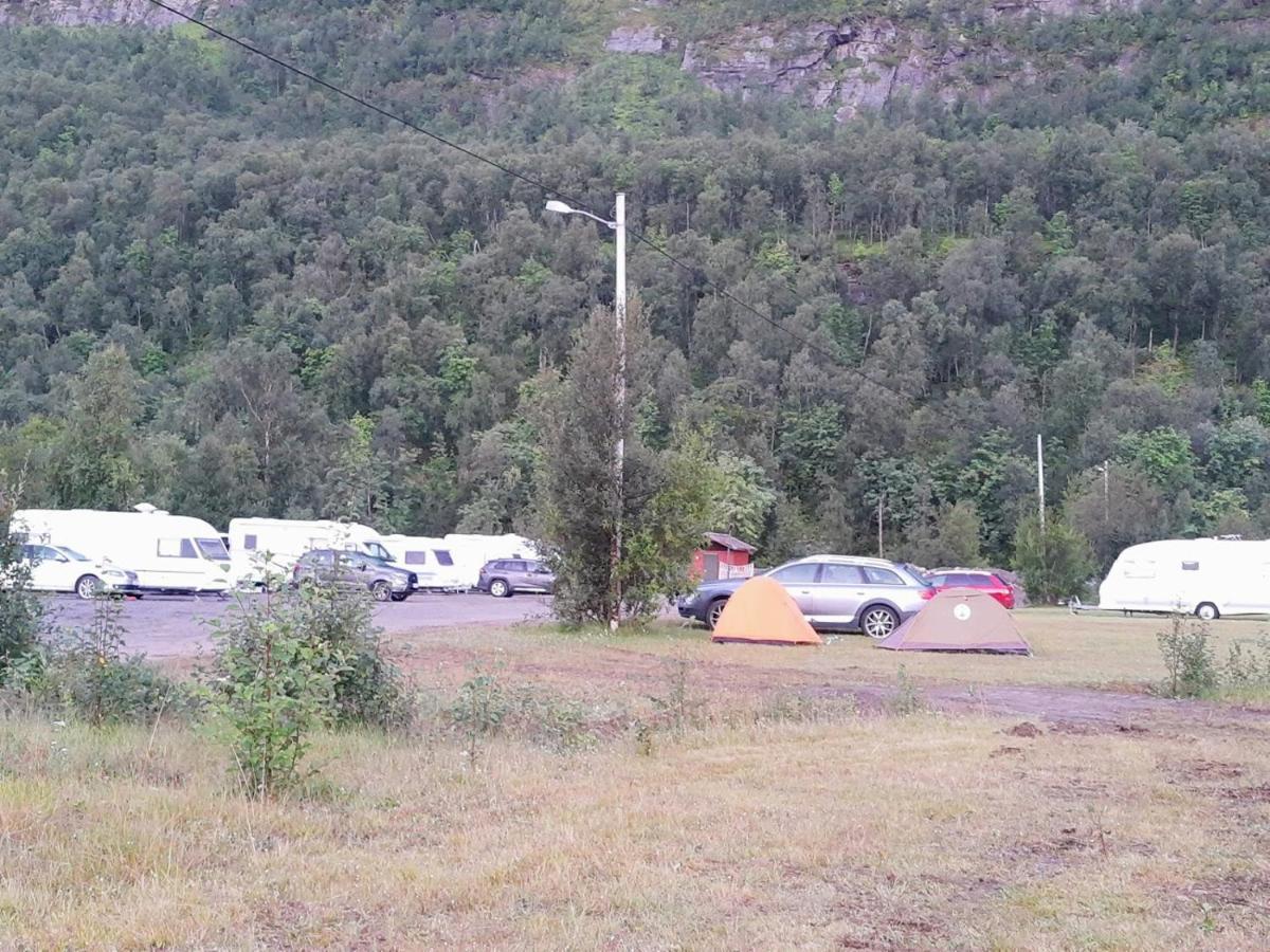 Basecamp Camping *